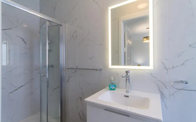 Sunny Penthouse Modern 2 bdr - Sliema