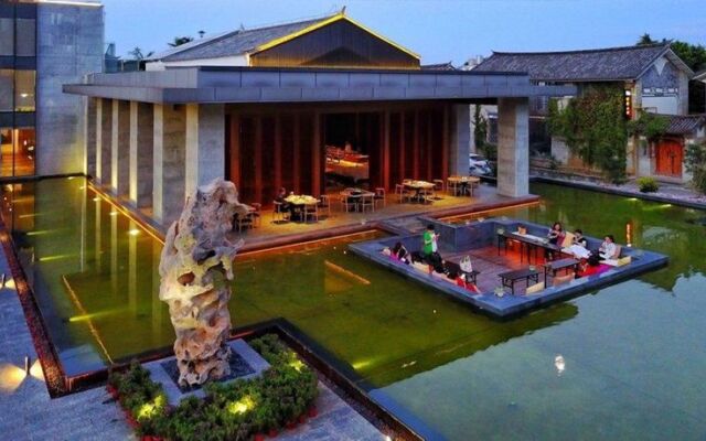 Dali Red Dragon Well Hotel