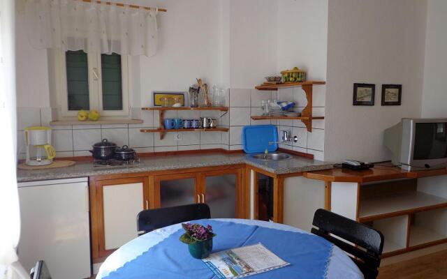 Brane - 150m from sea - A6(2+1)