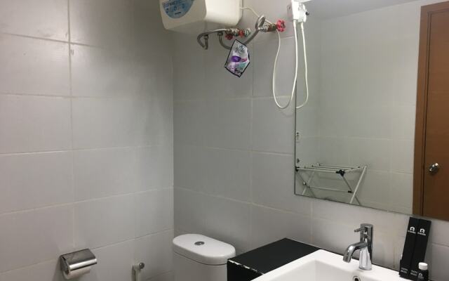 Stylish & Comfortable Studio at Beverly Dago Apartment