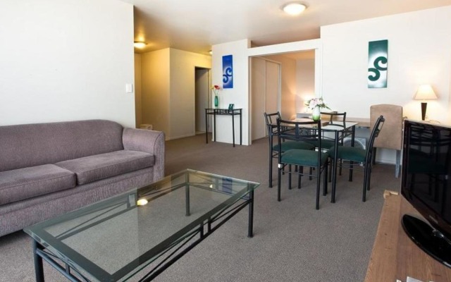 Crown on Cintra Lane Serviced Apartments