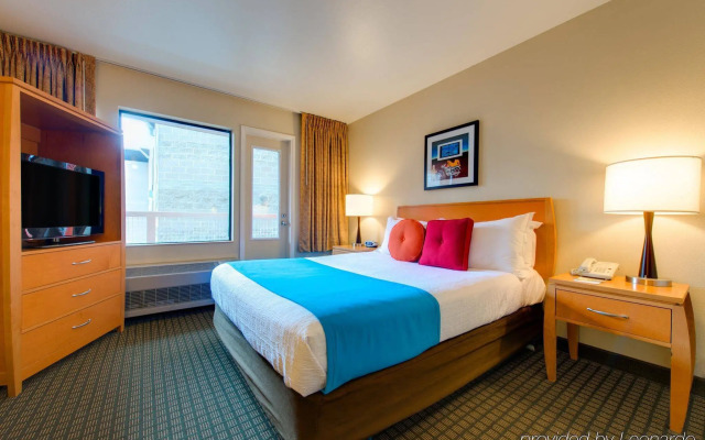 Staypineapple, University Inn, University District Seattle