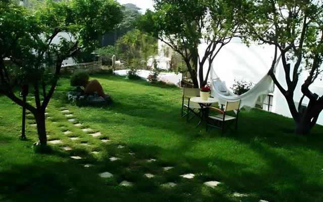 Scorpios Hotel & Suites
