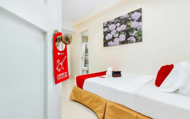 OYO 707 908 Salinas Suites