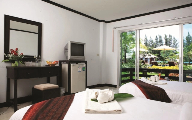 Nakhaburi Hotel & Resort