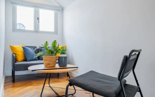 w Cool 1BR With Private Terrace in Plaza Herrera