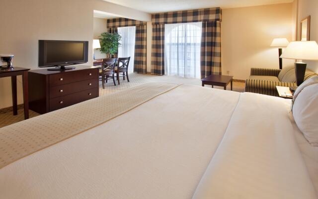 Holiday Inn Hotel & Suites Springfield - I-44, an IHG Hotel