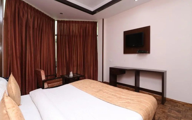Hotel Burans Residency