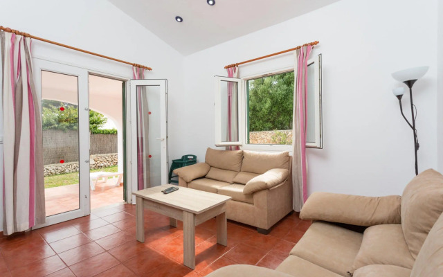 Villa Calitja Dos Large Private Pool Walk to Beach Wifi Car Not Required - 2557 - Villas_and_Bungalows in Ciudadela de Menorca - Photo 2