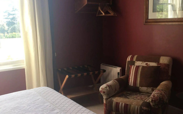 The Old Manse Boutique