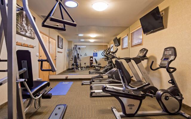 Best Western Plus Silver Saddle Inn