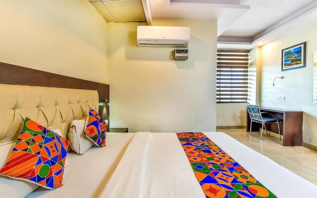 OYO 8982 Surya Residency