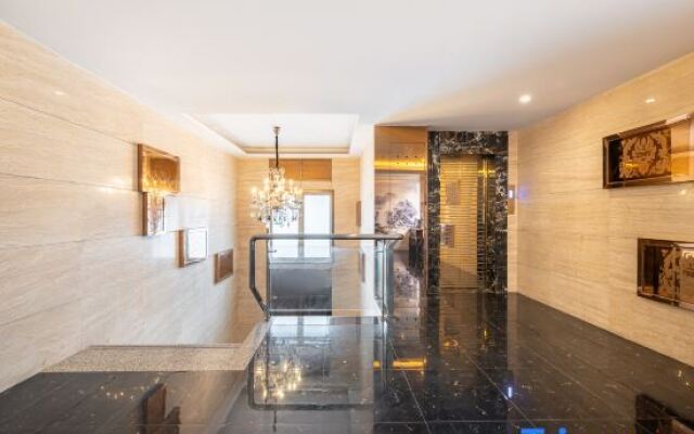 Qingzhu Xinrenren Hotel (Shanghai Pengpu Xincun Subway Station)