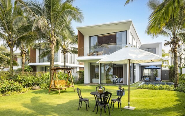 Hoi An Royal Beachfront Villas