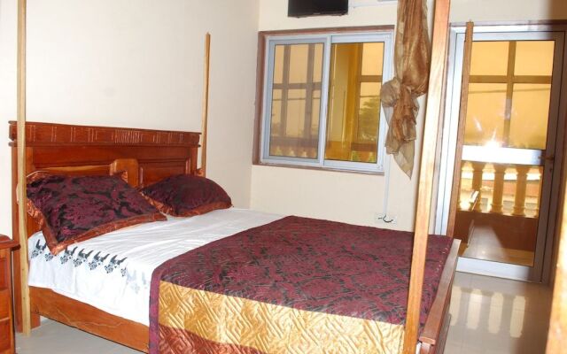 Diaspora Benin Hotel C-E