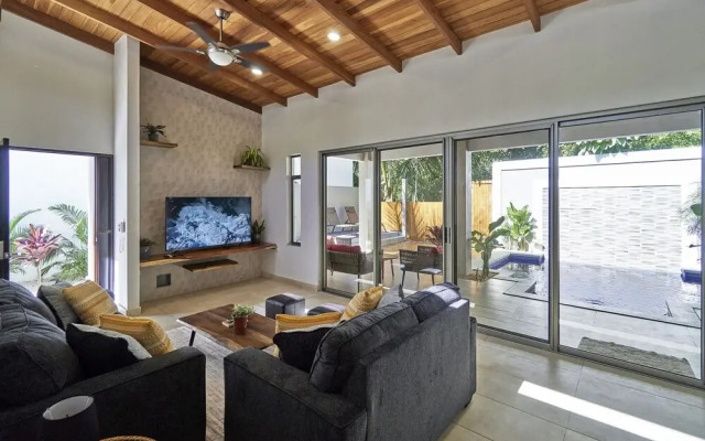3BD Private Villa Konka with pool