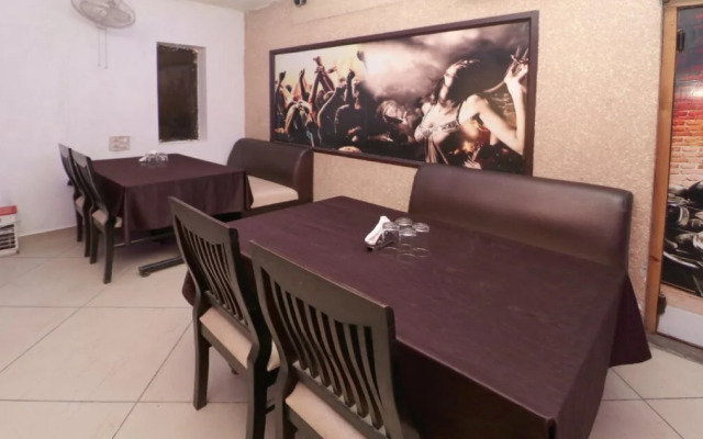 Hotel Bubbles by OYO Rooms