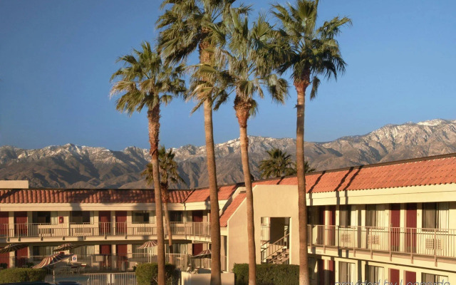 Rodeway Inn & Suites Thousand Palms - Rancho Mirage