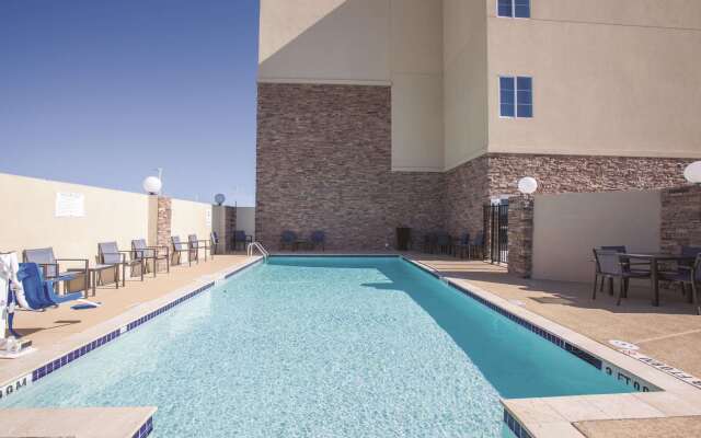 La Quinta Inn & Suites by Wyndham Kingsville