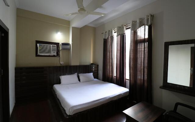 OYO 39365 Hotel Shiv Shakti Residency