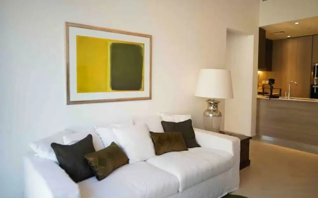 Spacious 2BR in Oxford 212 by Bespoke