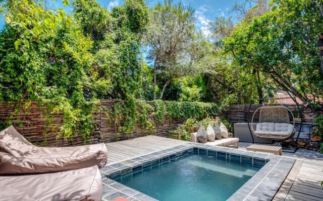 Lovely 1 Bedroom Apartment in Camps Bay