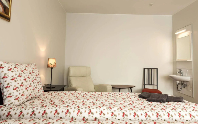 Guesthouse Garun, Skolavellir