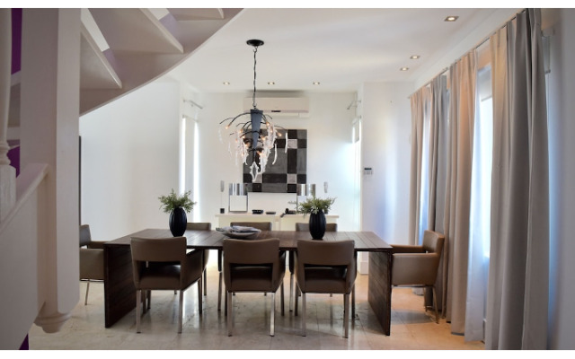 Villa Thalis