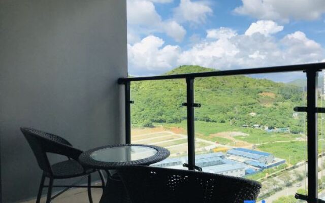 Small lane bay micro-theme seascape residence vacation apartment in huizhou