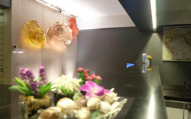 Loma Hostel at Phuket Town