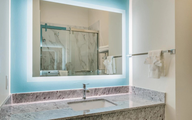 Red Lion Inn & Suites Katy