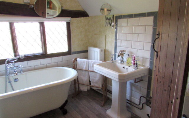 Clay Hall House Bed & Breakfast