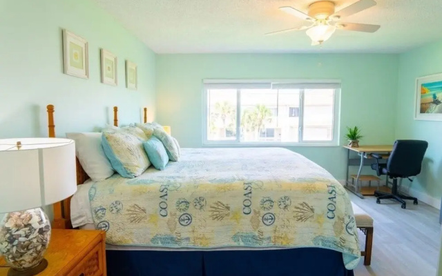 Four Winds F8 2 Bedroom Condo by Redawning, St. Augustine