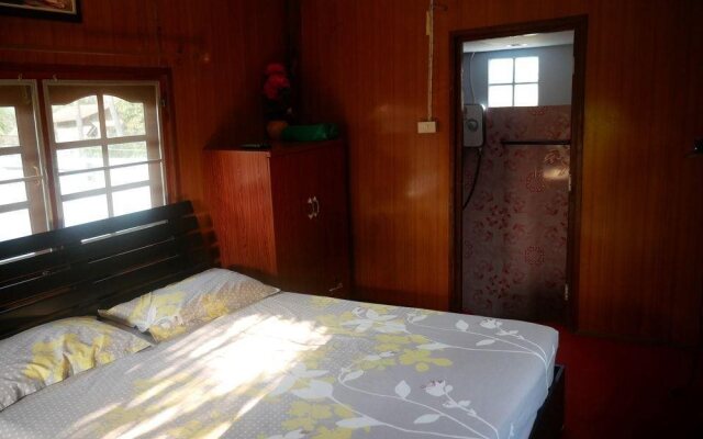 Baan Petsumran Resort