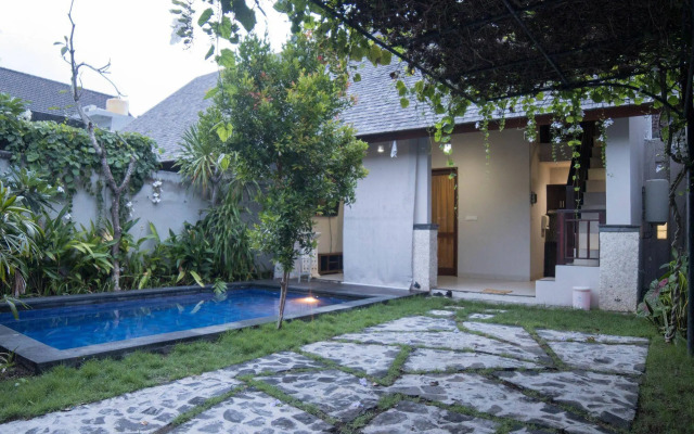 Abian Residence