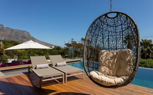 Element House - Contemporary and Upmarket Villa