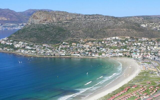 Studio Apartment Fish Hoek Bay