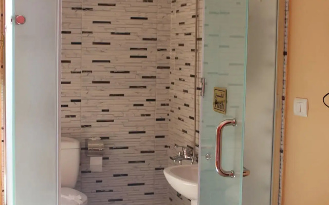 Osiris Hotel