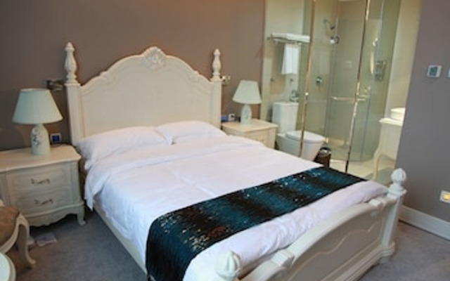 Luoyang Bohemia Hotel
