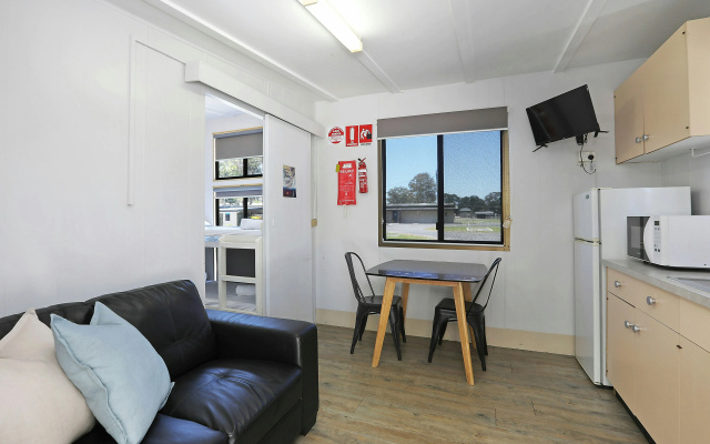 Reflections Coffs Harbour - Holiday Park – Guest Rooms – Coffs Harbour