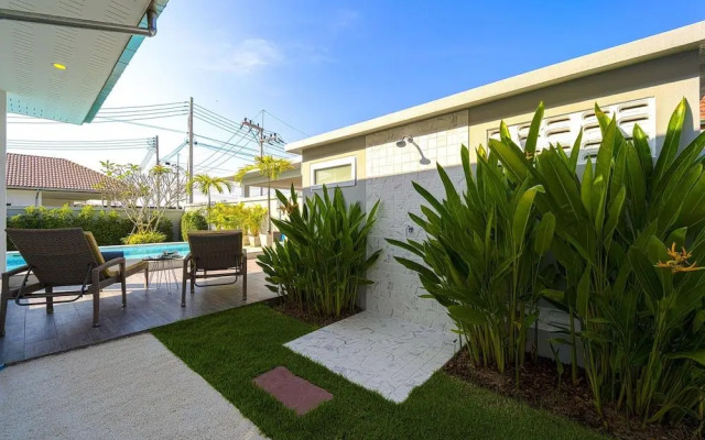 Modern 3 Bedroom Private Pool Villa -ML7