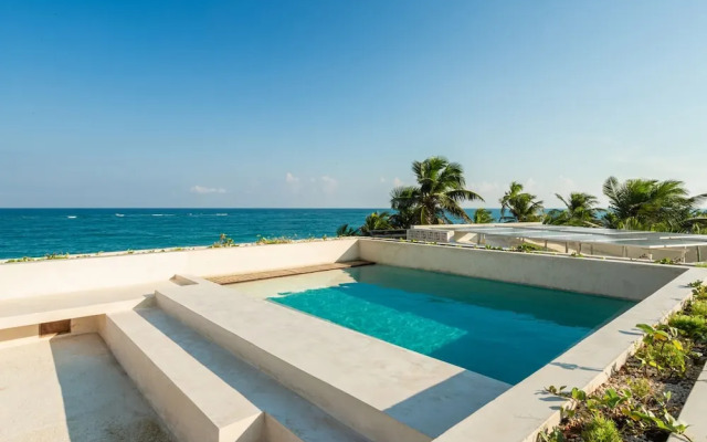 Anana Casa Kaab Kaan Rooftop Pool Beachfront