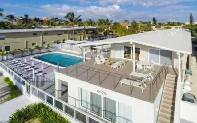 Tides Inn Hotel