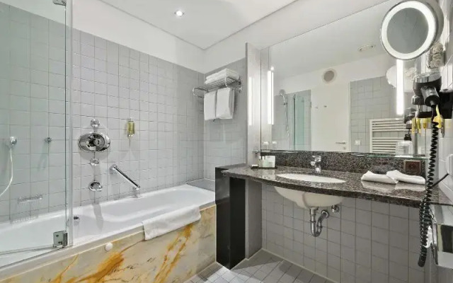 DoubleTree by Hilton Hannover Schweizerhof
