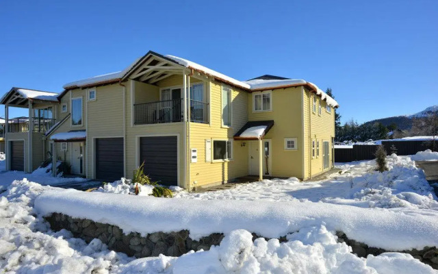 RESIDENCE