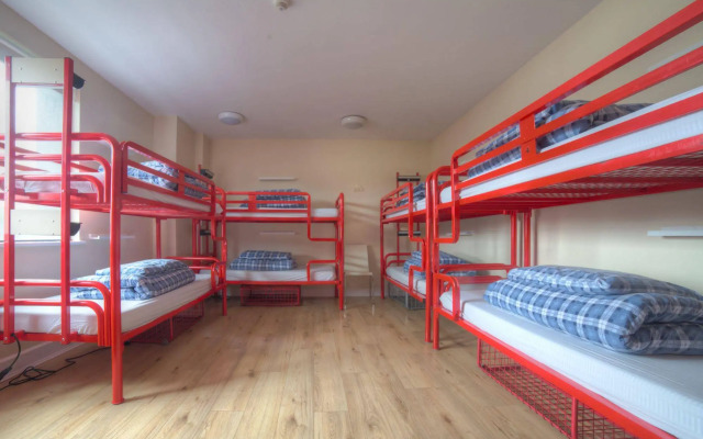 Snoozles Forster Street Tourist Hostel