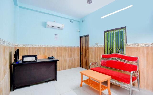 OYO 87565 Eco Plaza Inn