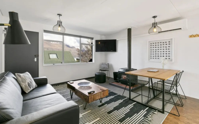 Scenic Apartment 1 – Guest Rooms – Queenstown