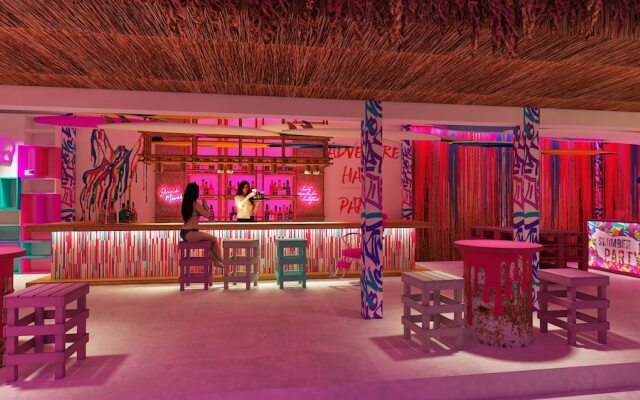 Slumber Party Surf Khao Lak Hostel