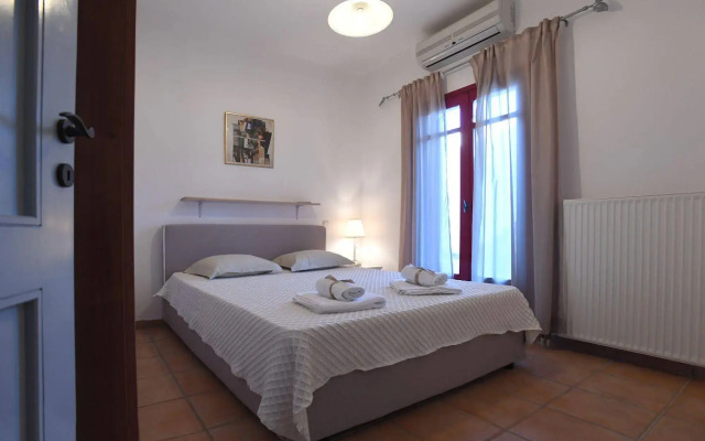 Glafki Studios & Suites